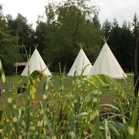 Hotel Domaine De Carnin Beloeil Zewnętrze zdjęcie