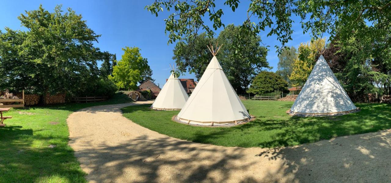 Hotel Domaine De Carnin Beloeil Zewnętrze zdjęcie