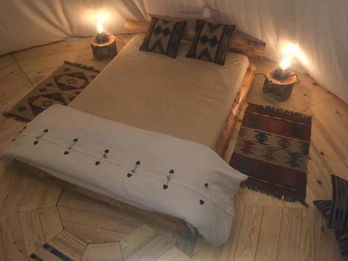 Hotel Domaine De Carnin Beloeil Zewnętrze zdjęcie